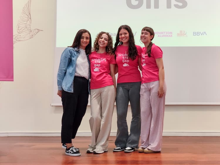 IMAGEN COLEGIO AQUILA